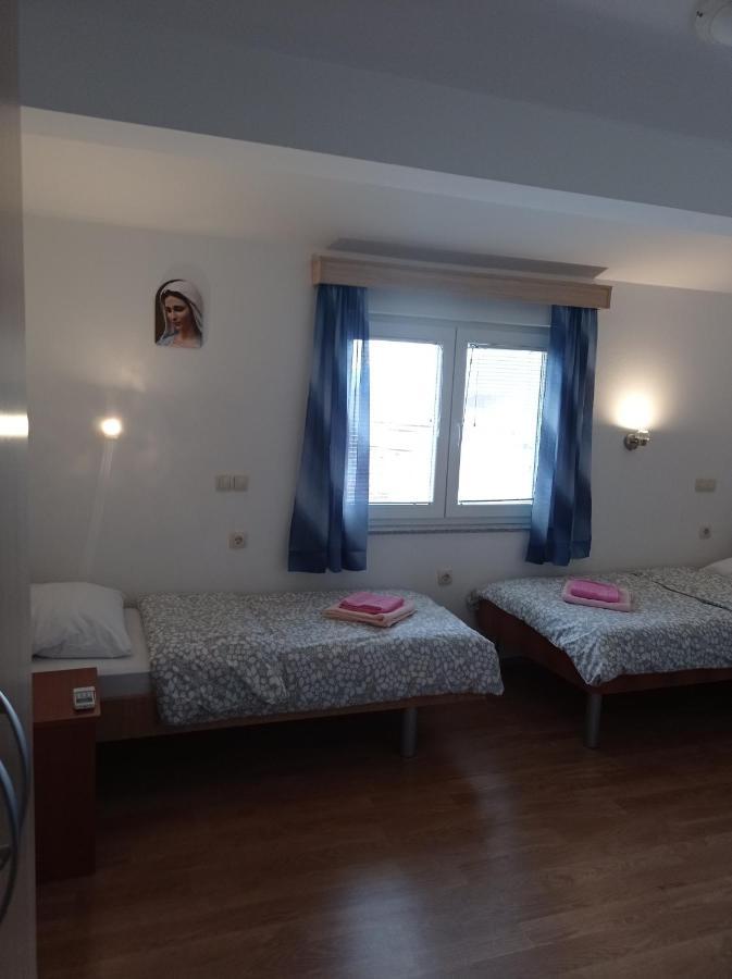 Casa Del Pellegrino M&A - Ostojici Hotel Medjugorje Exterior photo